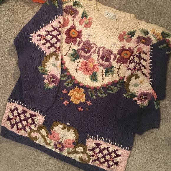 Handknitted Floral Theme Sweater - Picture 1 of 6